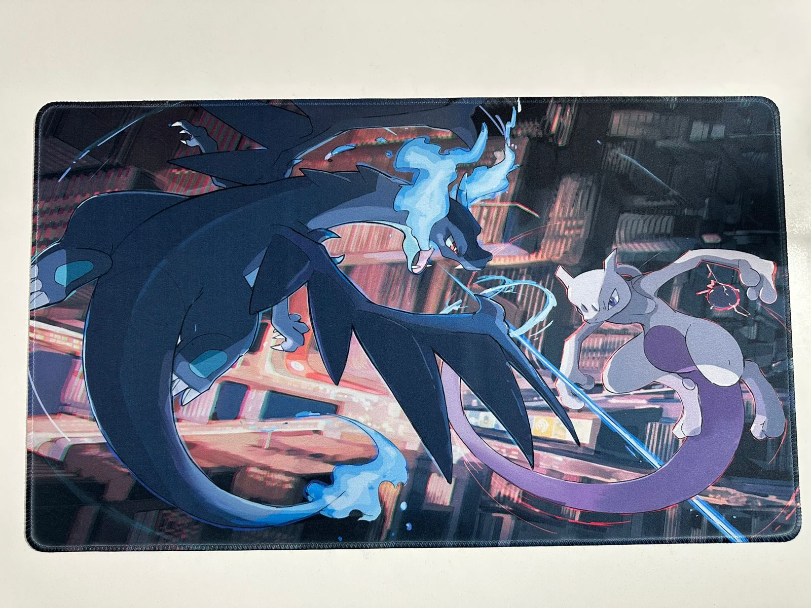 Playmat diseño charizard y mewtwo 60×35